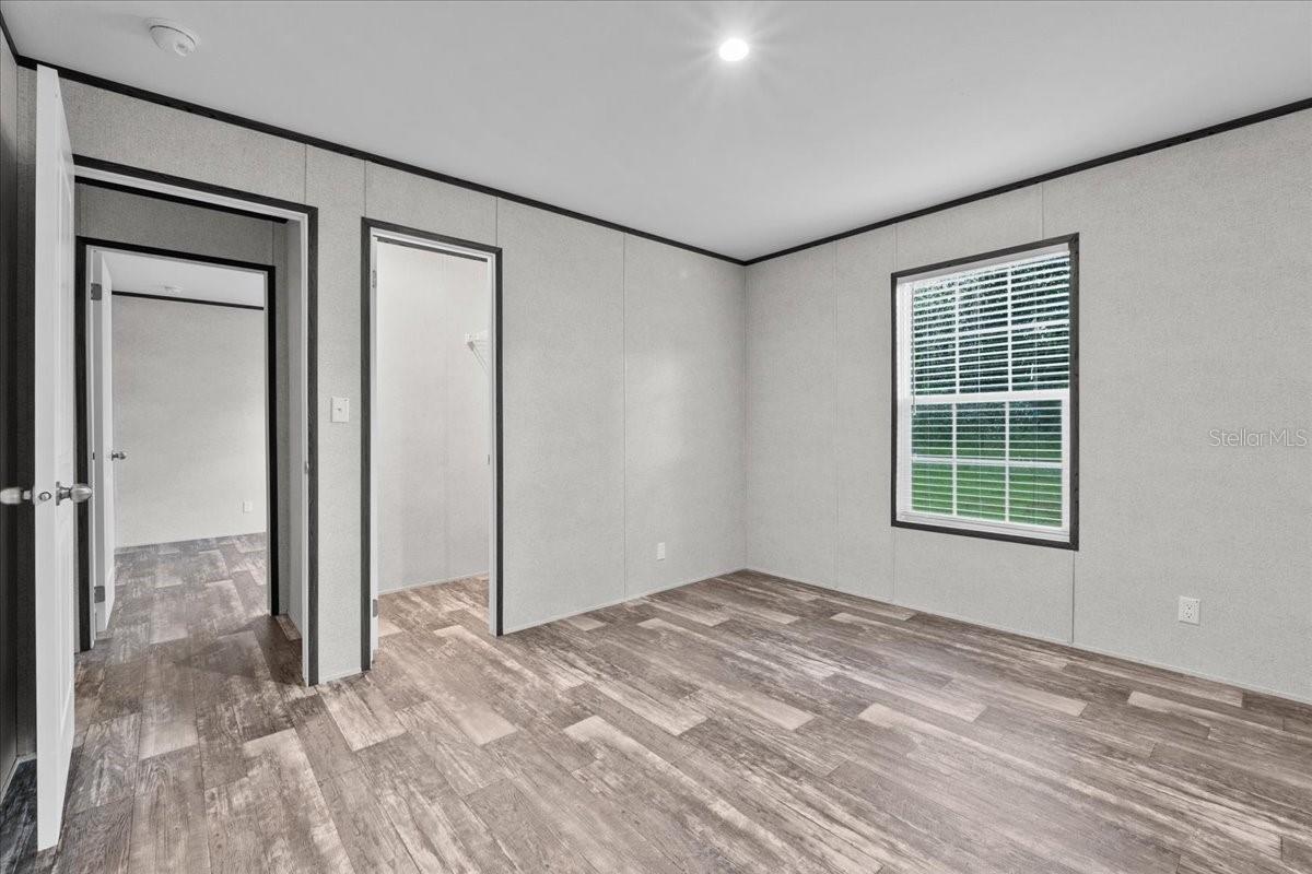 Image 30 of 38 For 17502 Eve Drive