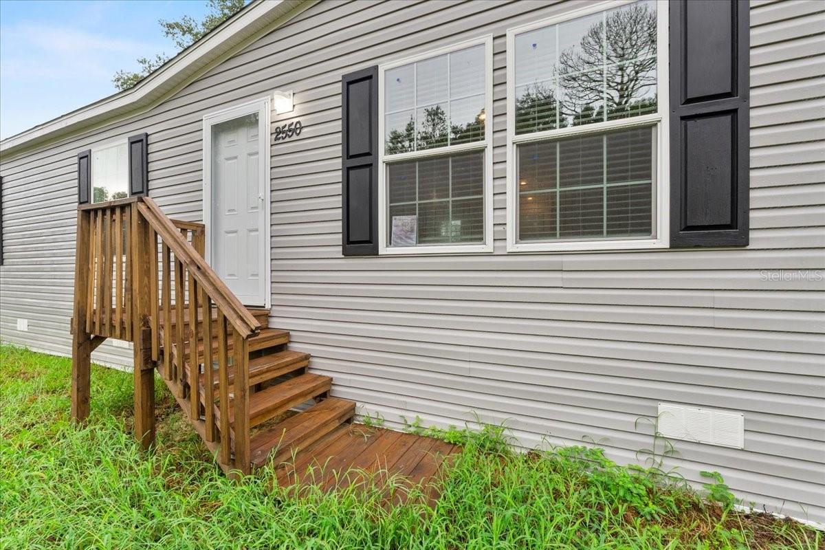 Image 5 of 38 For 17502 Eve Drive