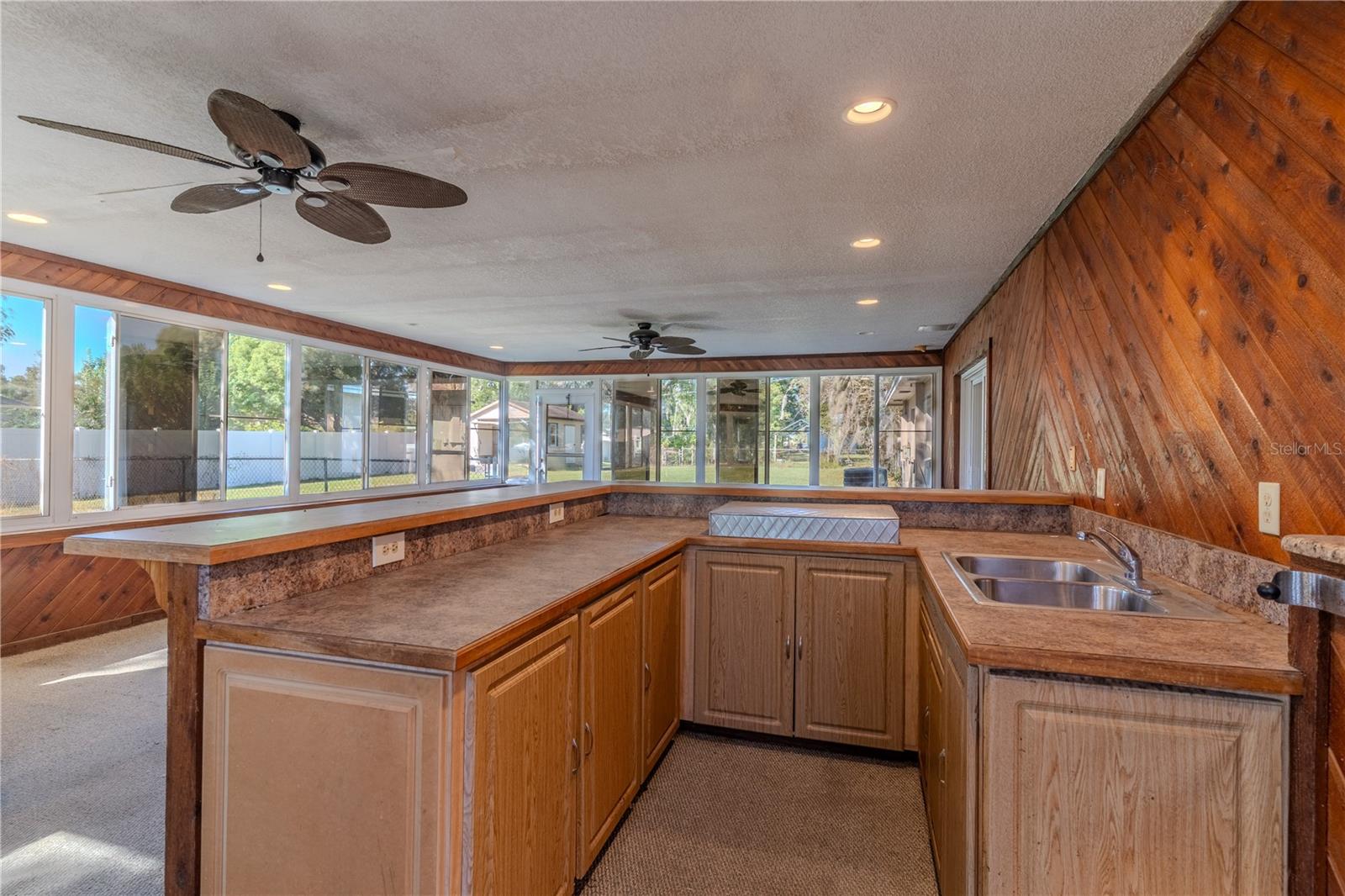 Image 10 of 24 For 4006 Hollyhead Circle S