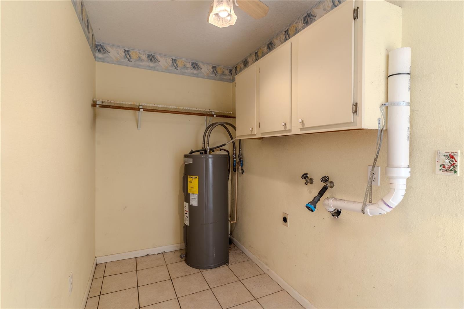 Image 20 of 24 For 4006 Hollyhead Circle S