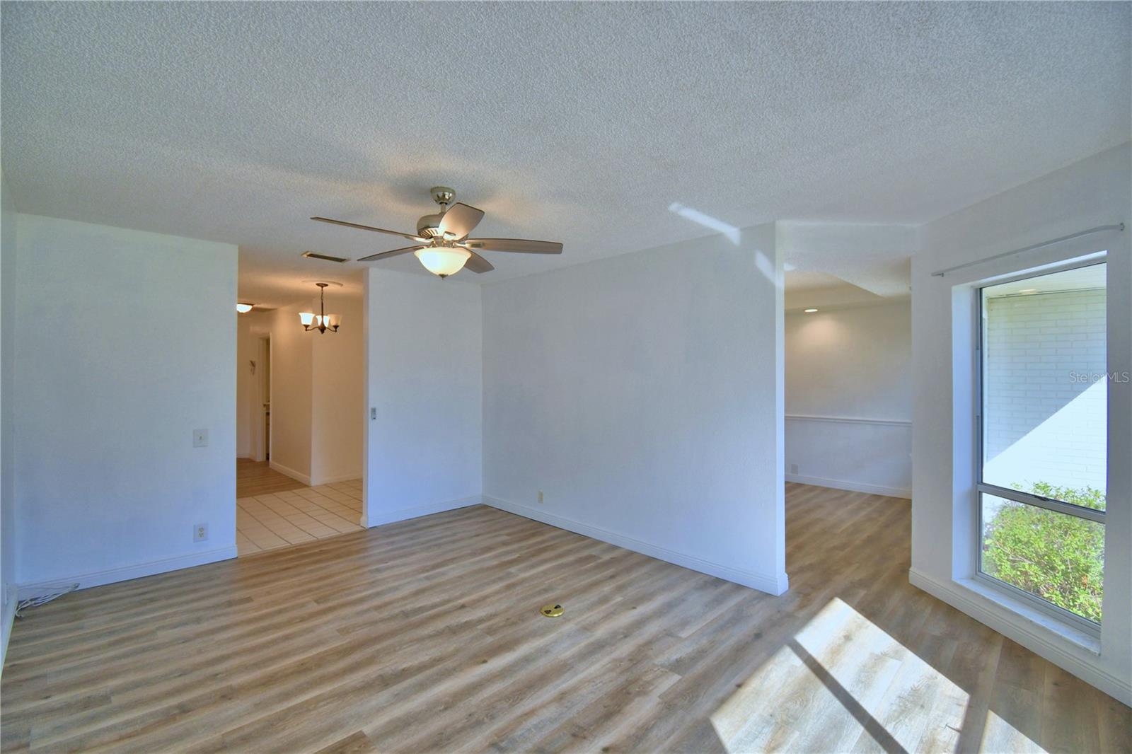 Image 16 of 89 For 820 Mann Road