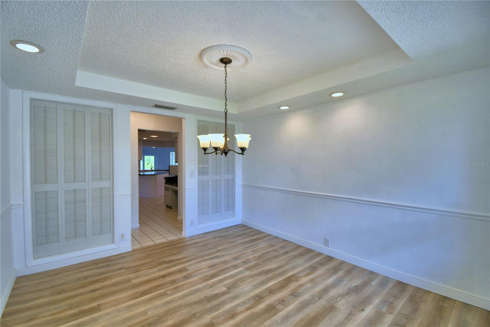 Image 17 of 89 For 820 Mann Road