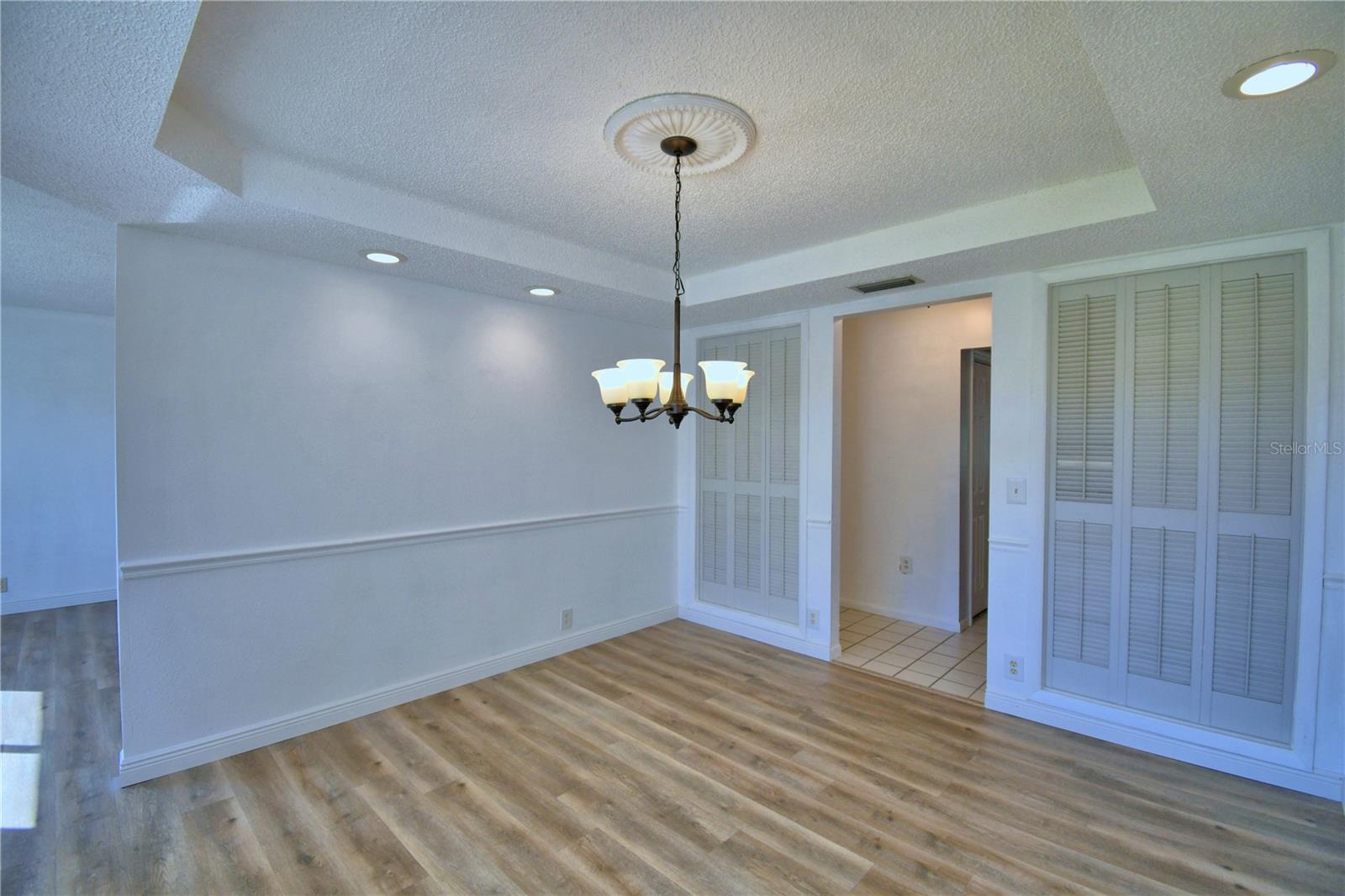 Image 18 of 89 For 820 Mann Road