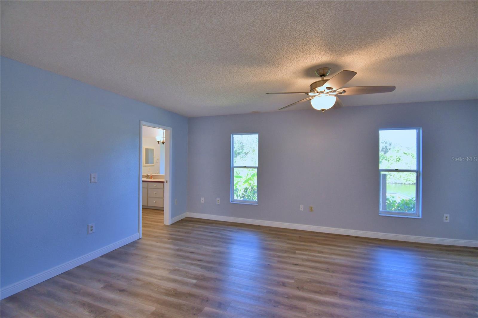 Image 28 of 89 For 820 Mann Road