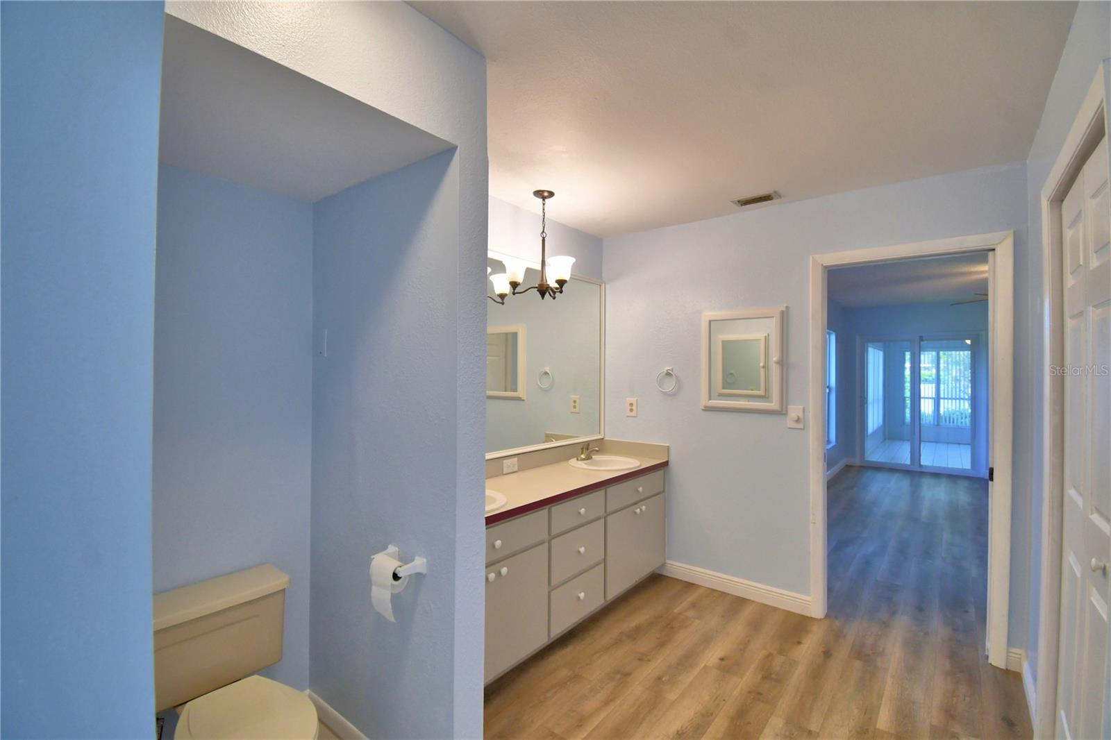 Image 37 of 89 For 820 Mann Road