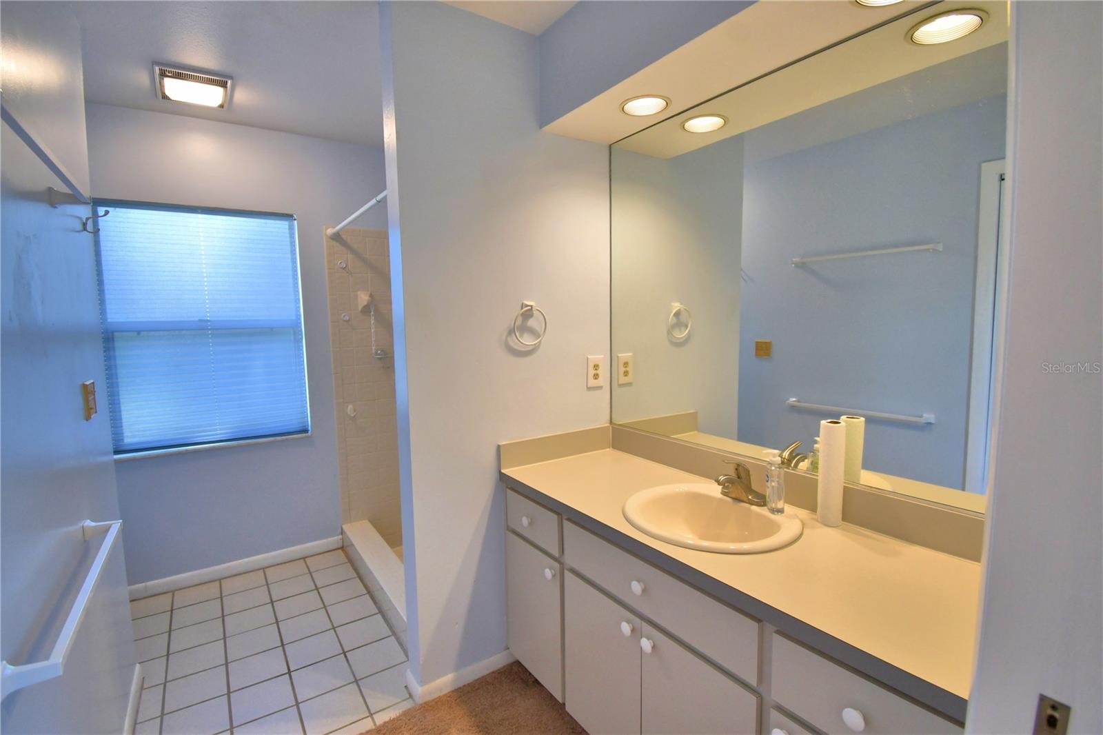 Image 48 of 89 For 820 Mann Road