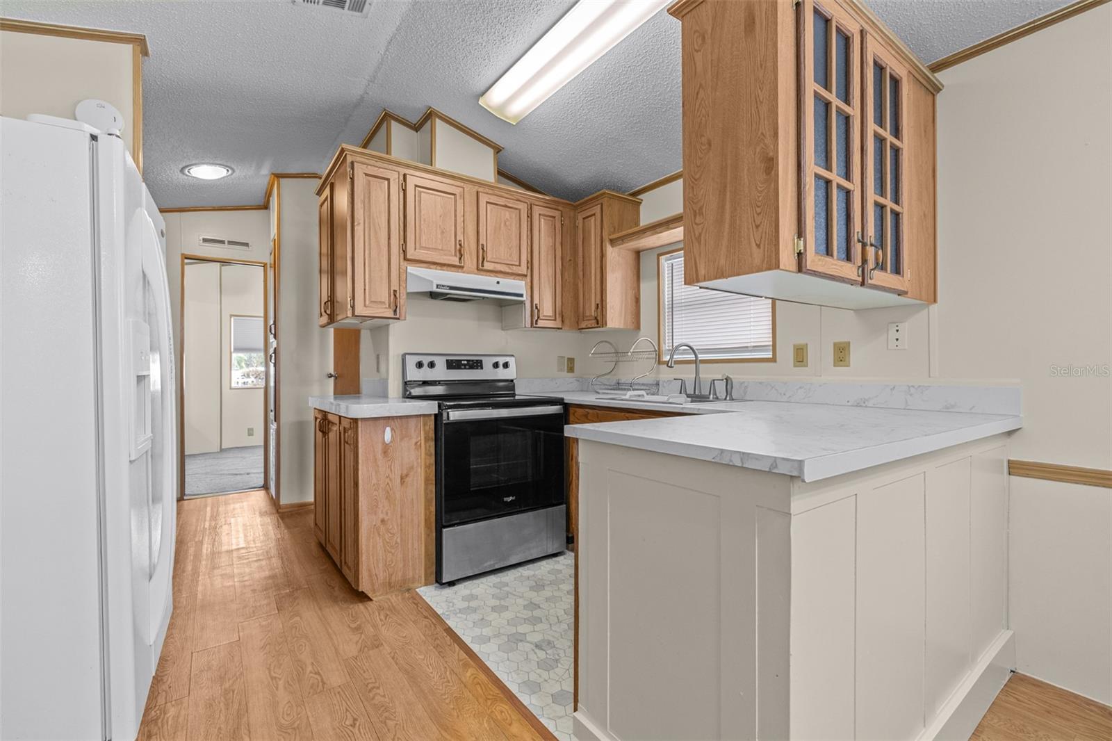 Image 16 of 71 For 389 Golfview Drive 389