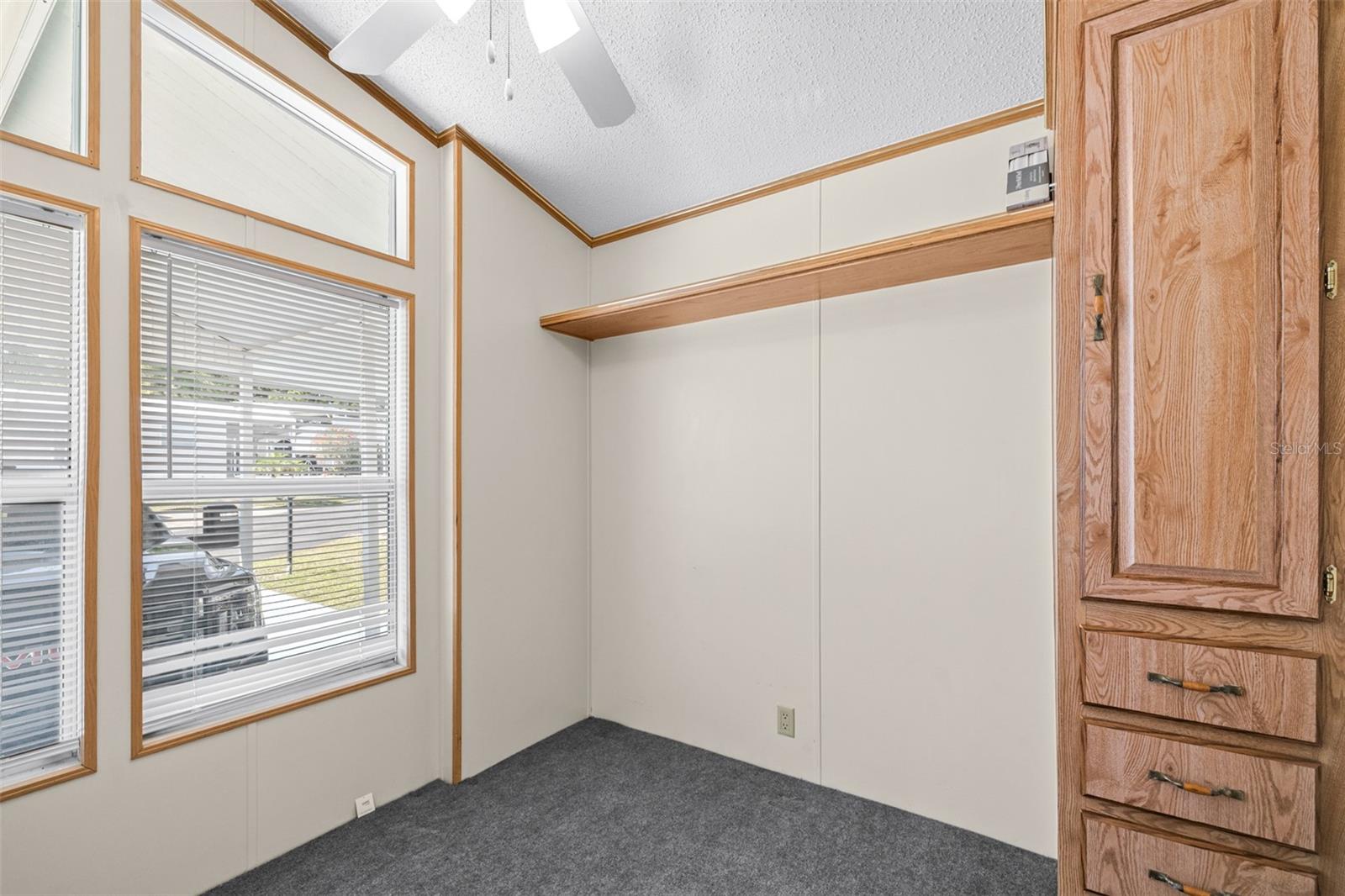 Image 28 of 71 For 389 Golfview Drive 389