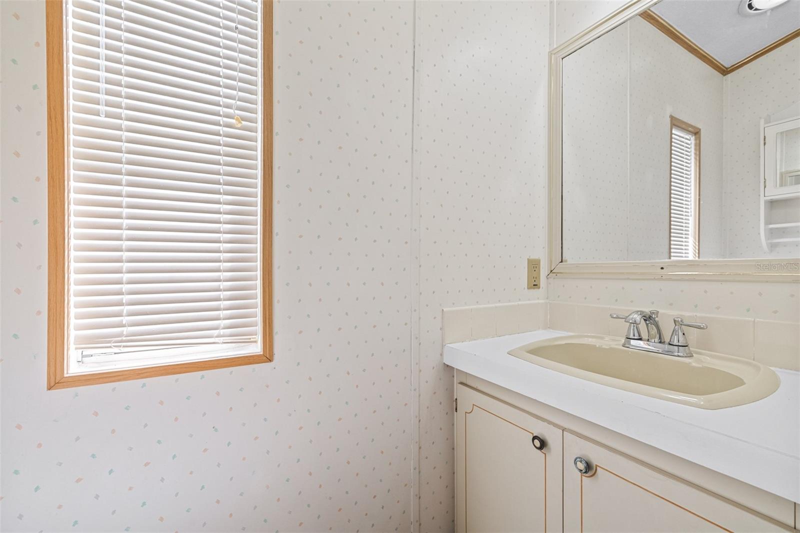 Image 29 of 71 For 389 Golfview Drive 389