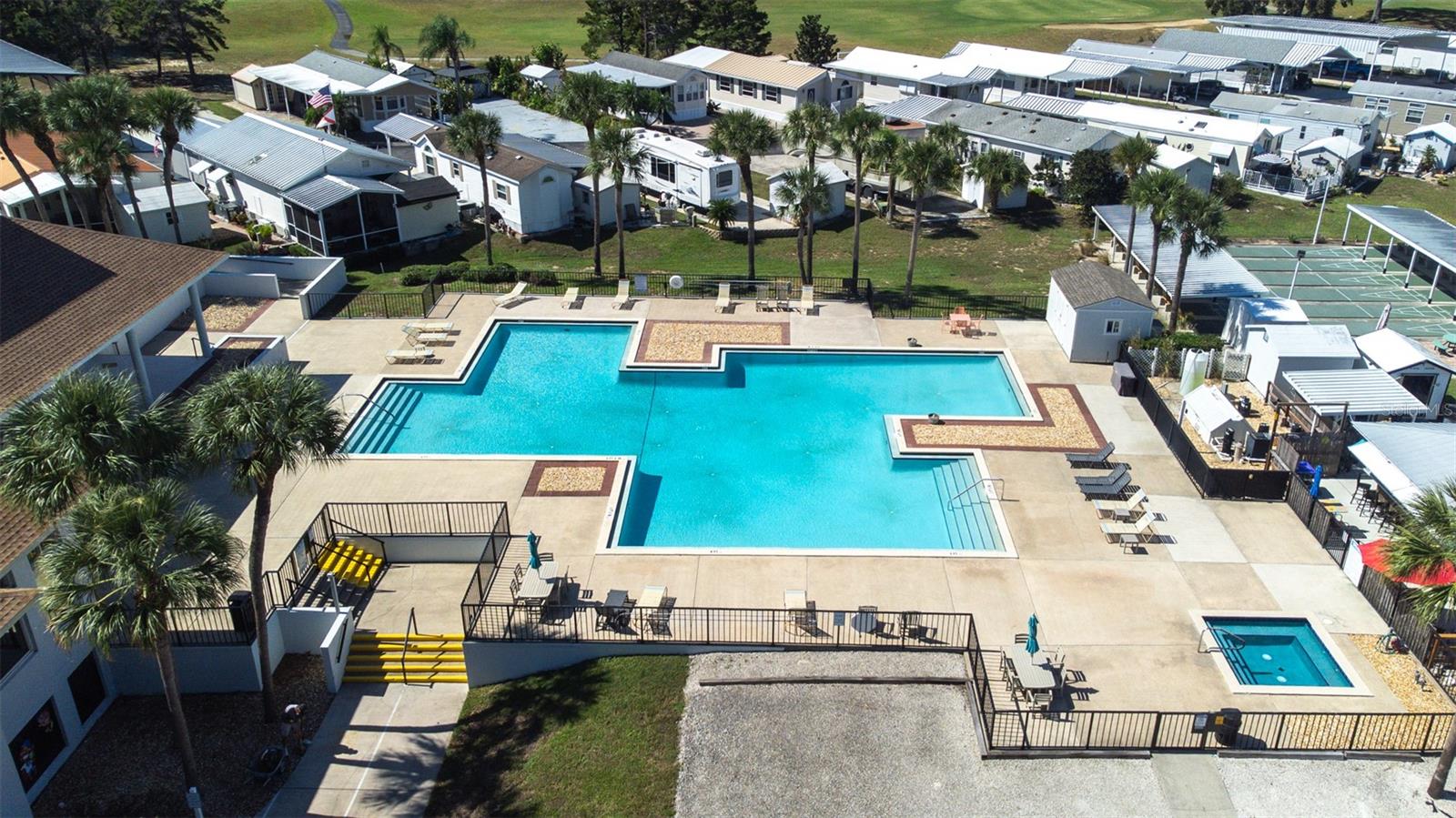 Image 61 of 71 For 389 Golfview Drive 389