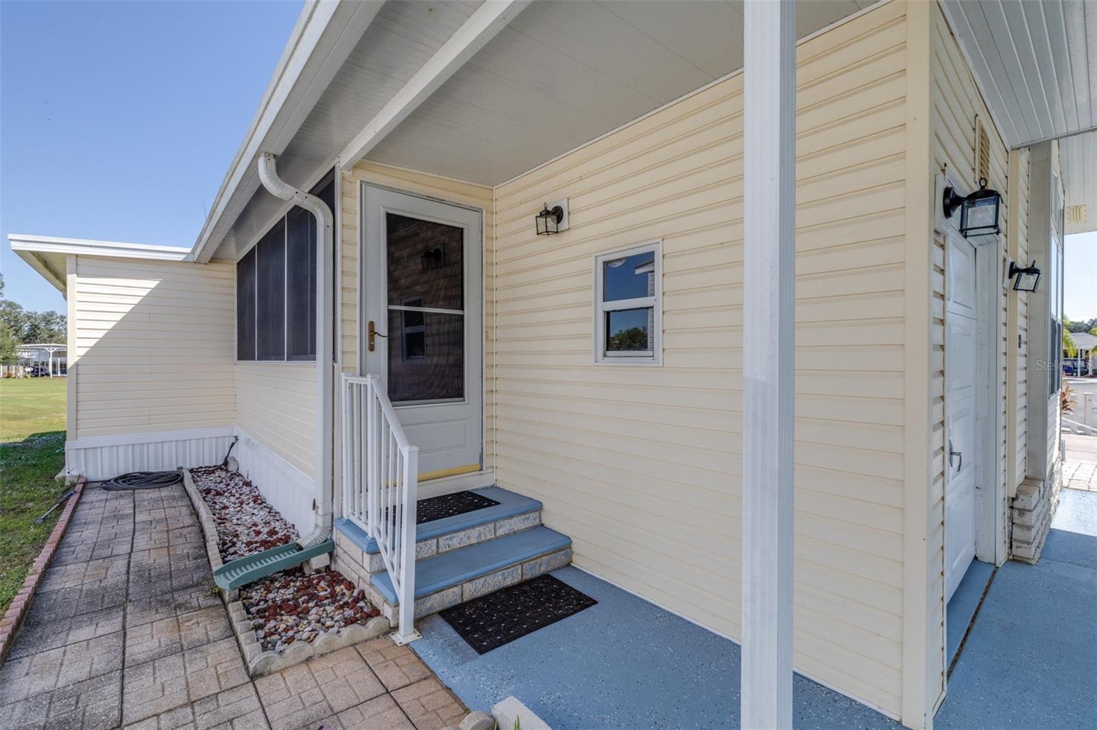 Image 9 of 71 For 389 Golfview Drive 389