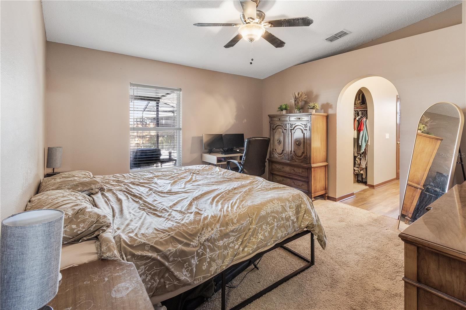 Image 19 of 45 For 1527 Country Chase Street