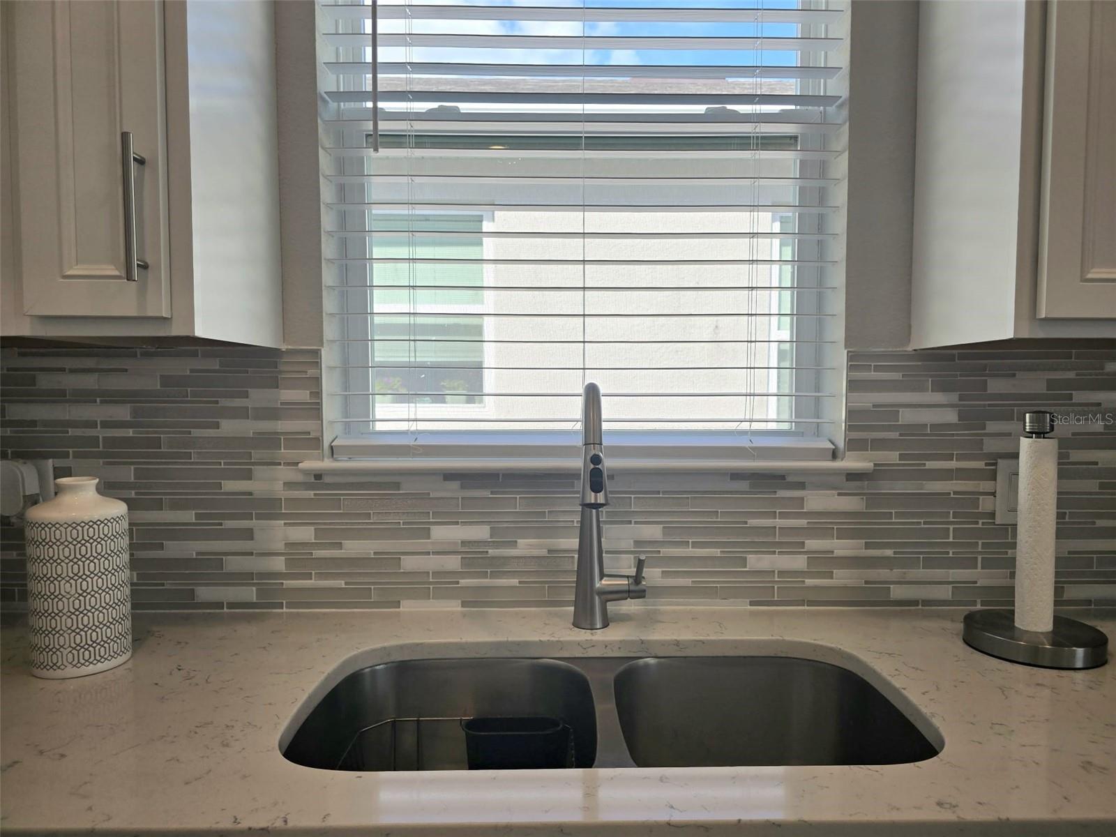 Image 11 of 43 For 1973 Spring Shower Circle