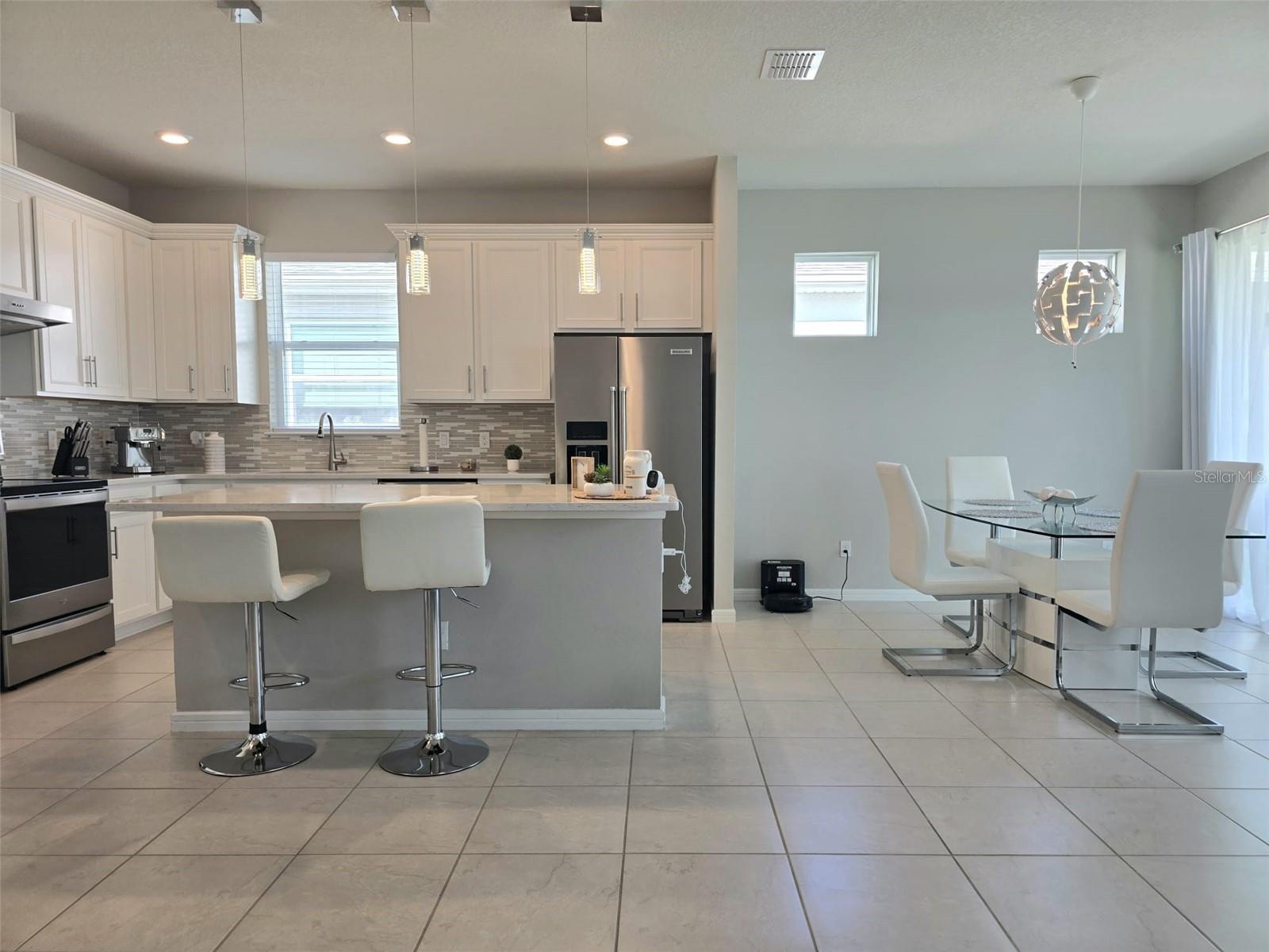 Image 12 of 43 For 1973 Spring Shower Circle