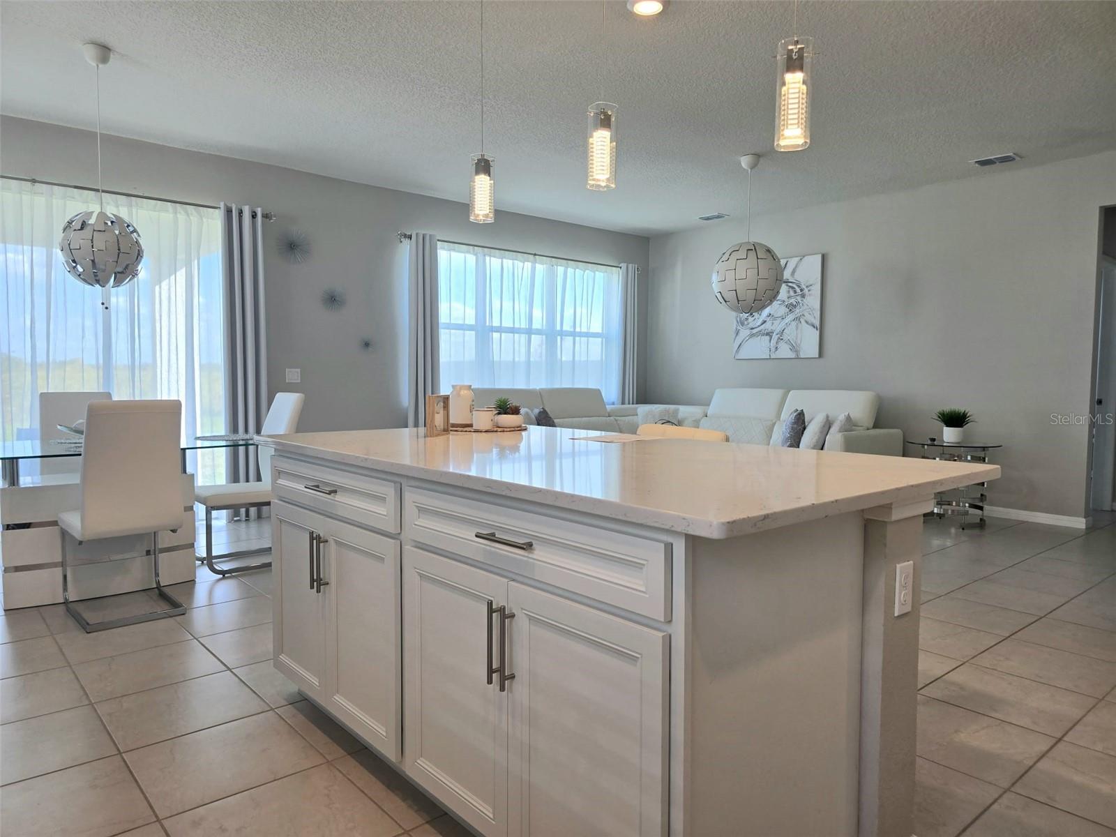 Image 14 of 43 For 1973 Spring Shower Circle