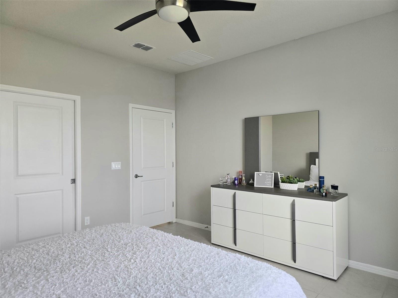 Image 21 of 43 For 1973 Spring Shower Circle