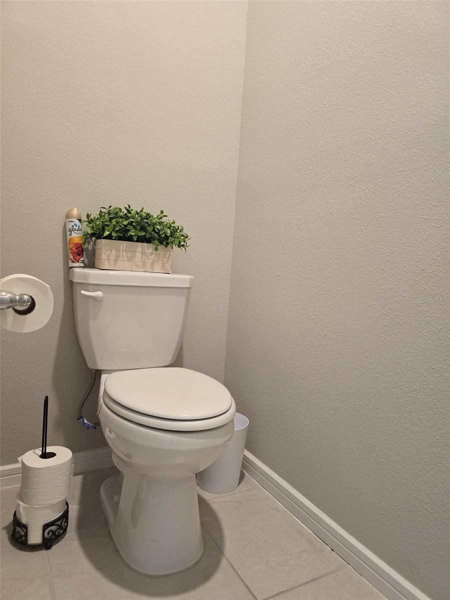 Image 25 of 43 For 1973 Spring Shower Circle