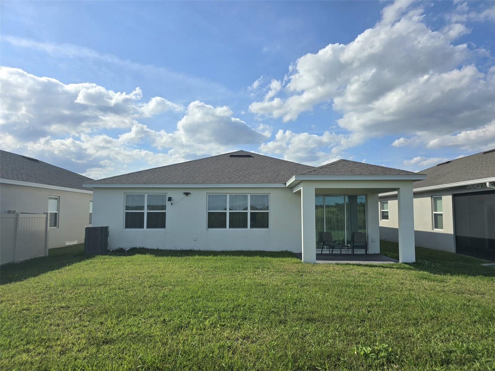 Image 33 of 43 For 1973 Spring Shower Circle