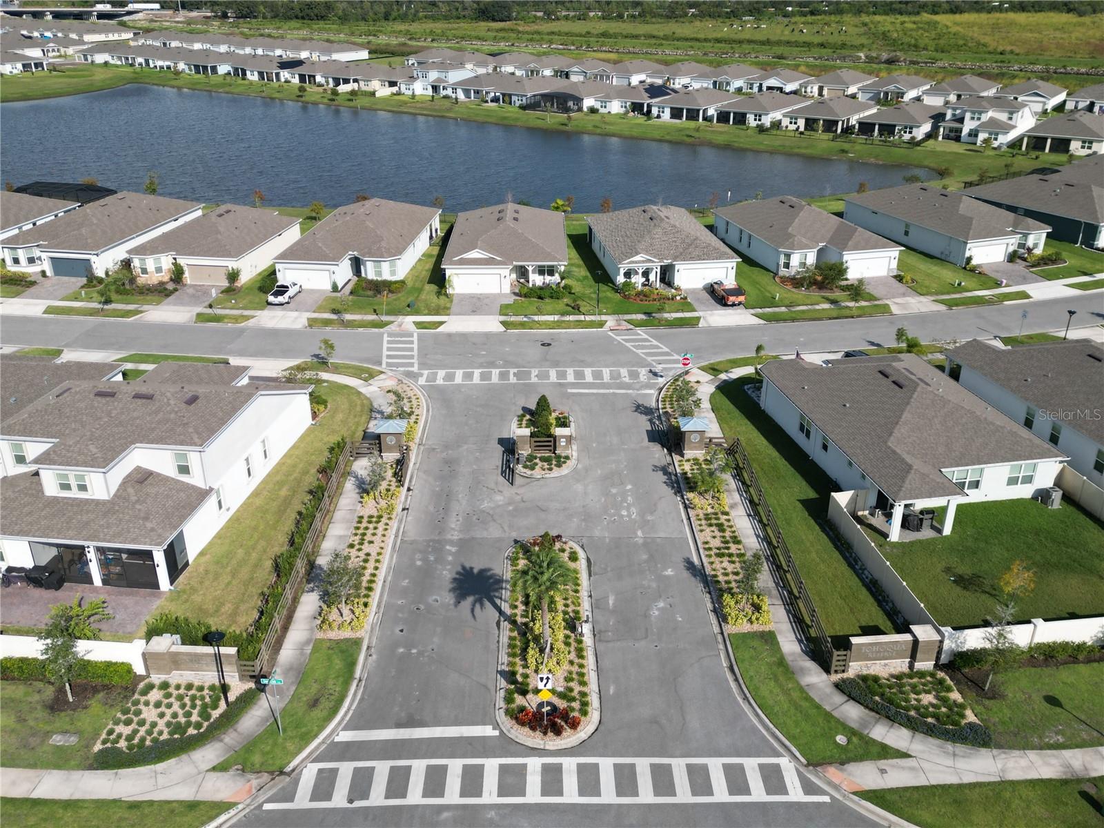 Image 37 of 43 For 1973 Spring Shower Circle