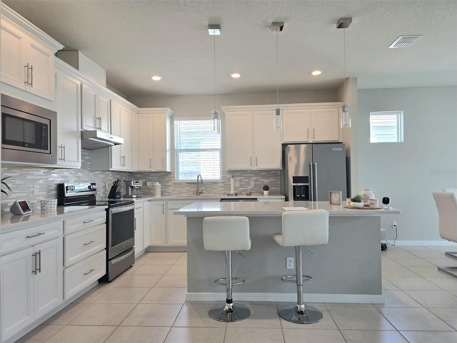 Image 8 of 43 For 1973 Spring Shower Circle