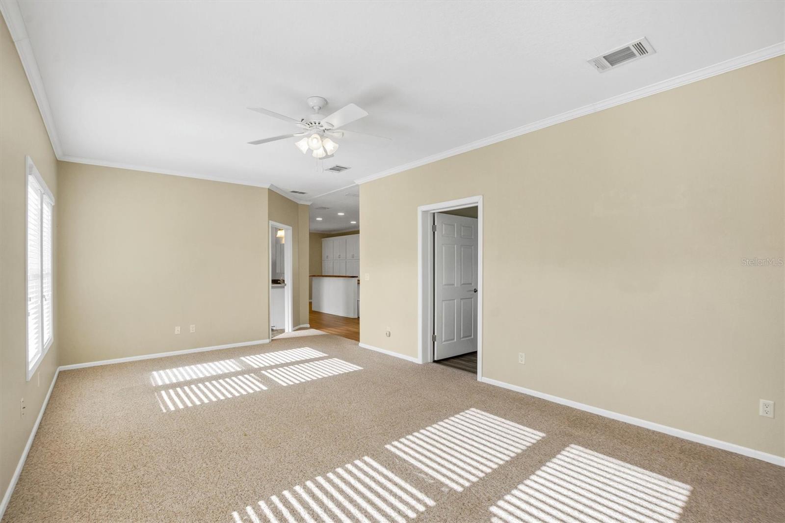 Image 17 of 45 For 231 Glenwood Drive