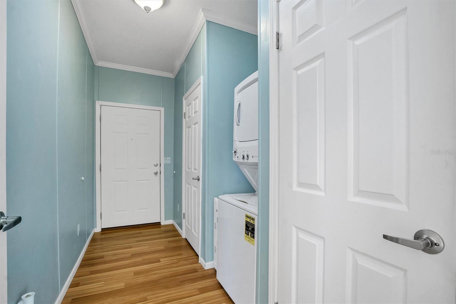 Image 18 of 45 For 231 Glenwood Drive