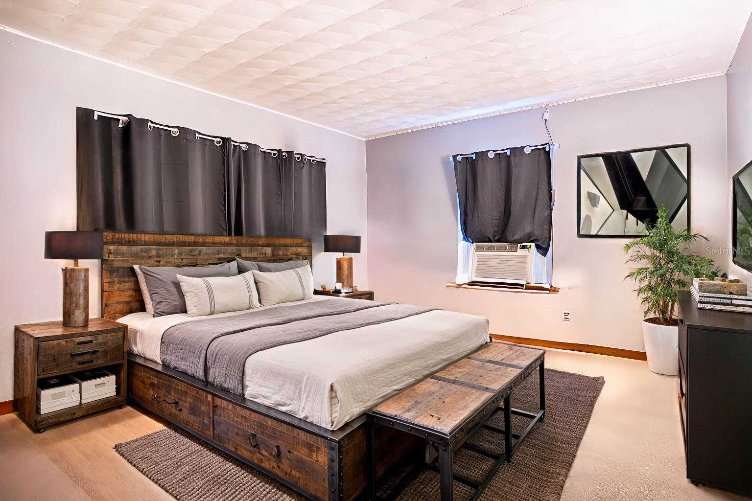 Image 11 of 40 For 115 Jefferson Street