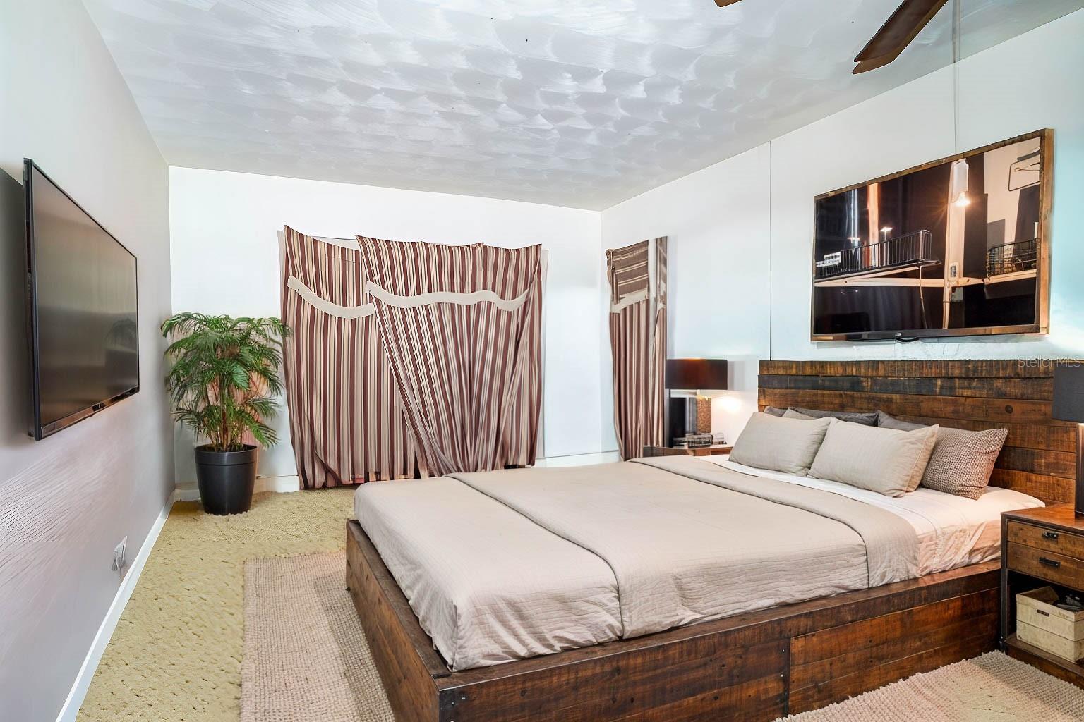 Image 14 of 40 For 115 Jefferson Street