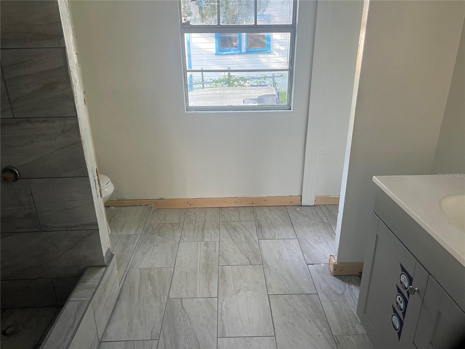 Image 21 of 47 For 112 3rd Eloise Street