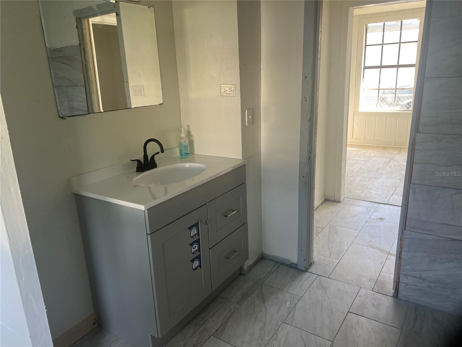 Image 24 of 47 For 112 3rd Eloise Street