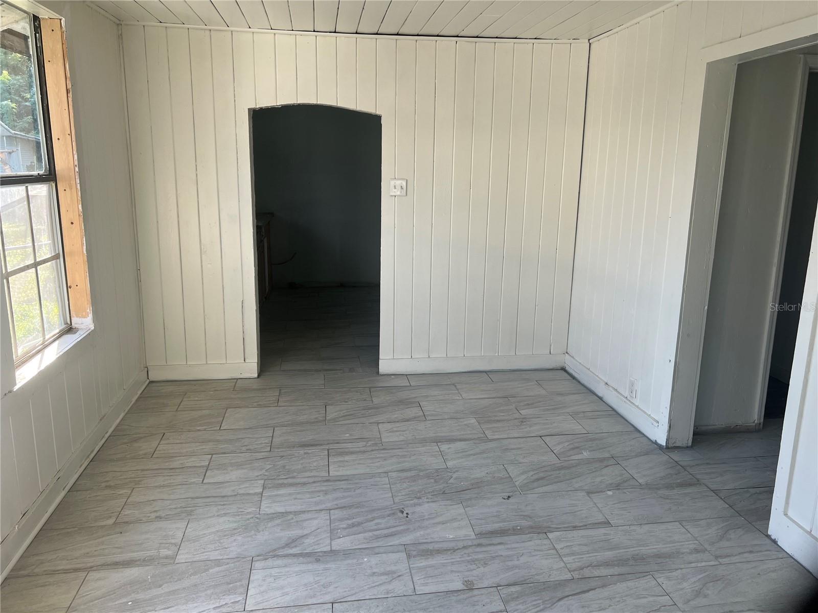 Image 30 of 47 For 112 3rd Eloise Street