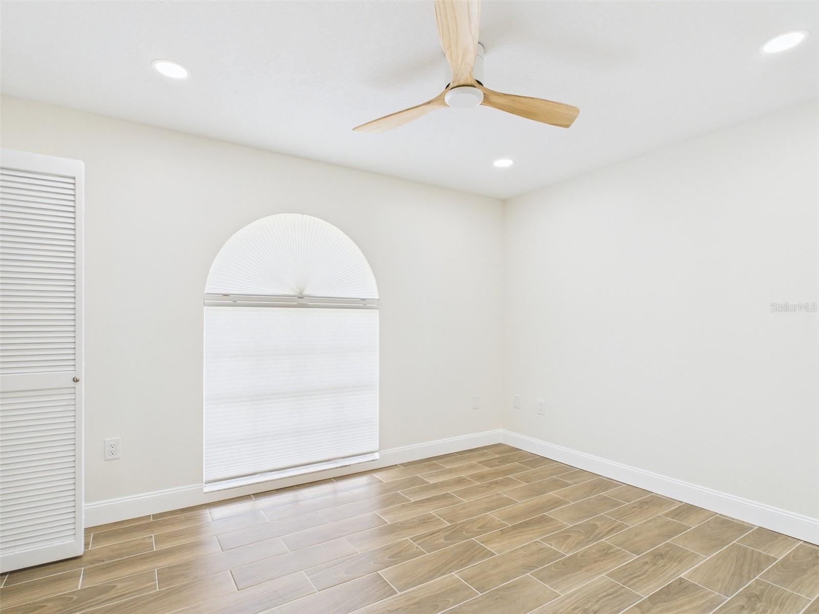 Image 3 of 30 For 5064 Cambry Lane