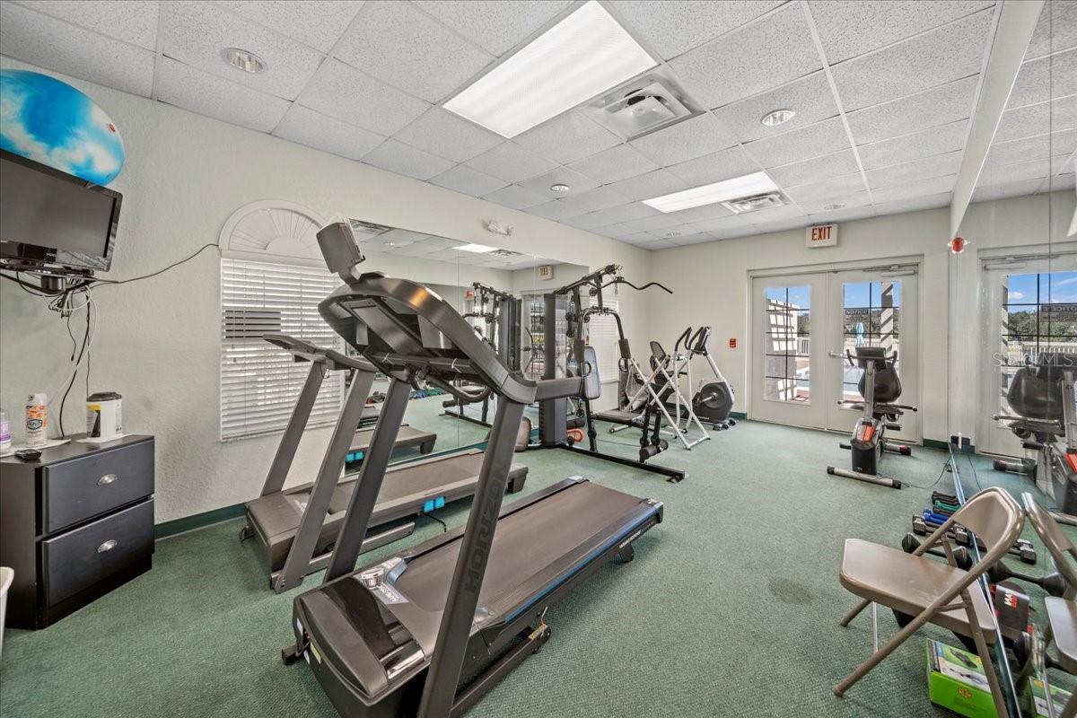 Image 38 of 42 For 364 Lake Suzanne Drive