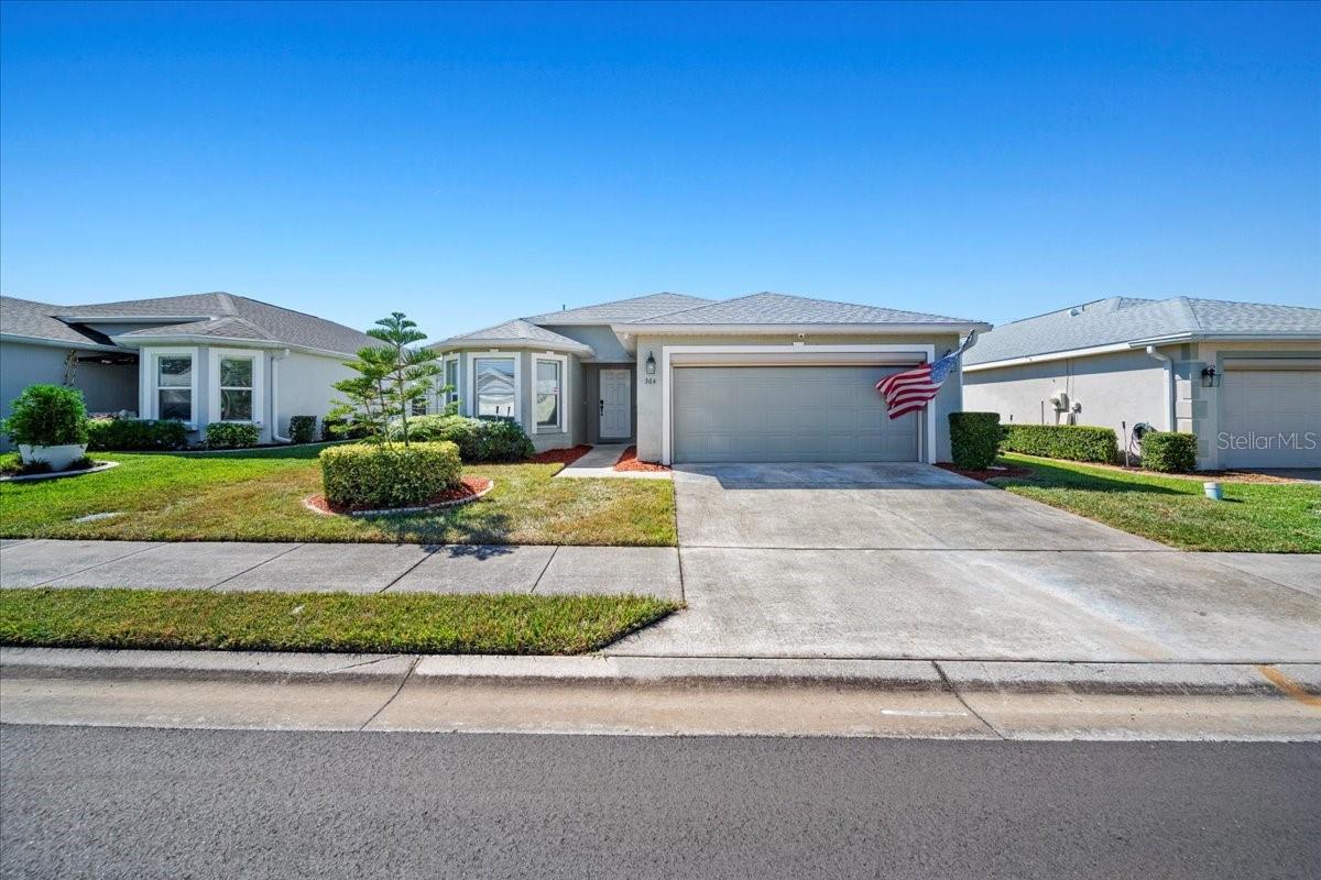 Image 5 of 42 For 364 Lake Suzanne Drive