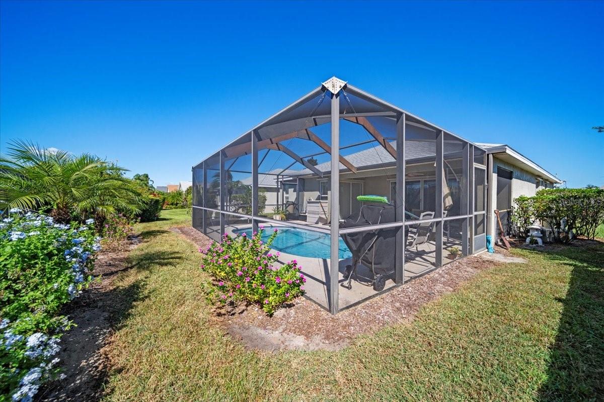 Image 7 of 42 For 364 Lake Suzanne Drive