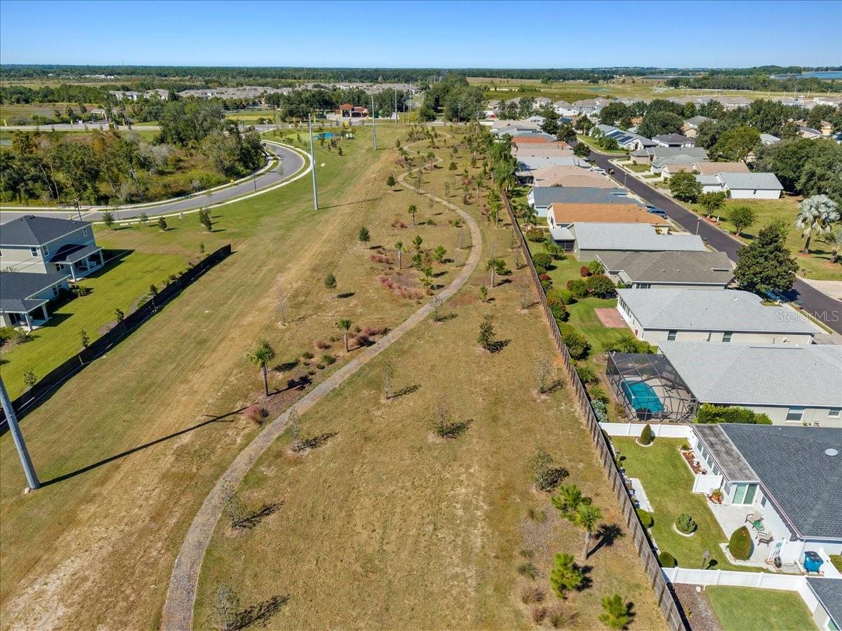 Image 9 of 42 For 364 Lake Suzanne Drive