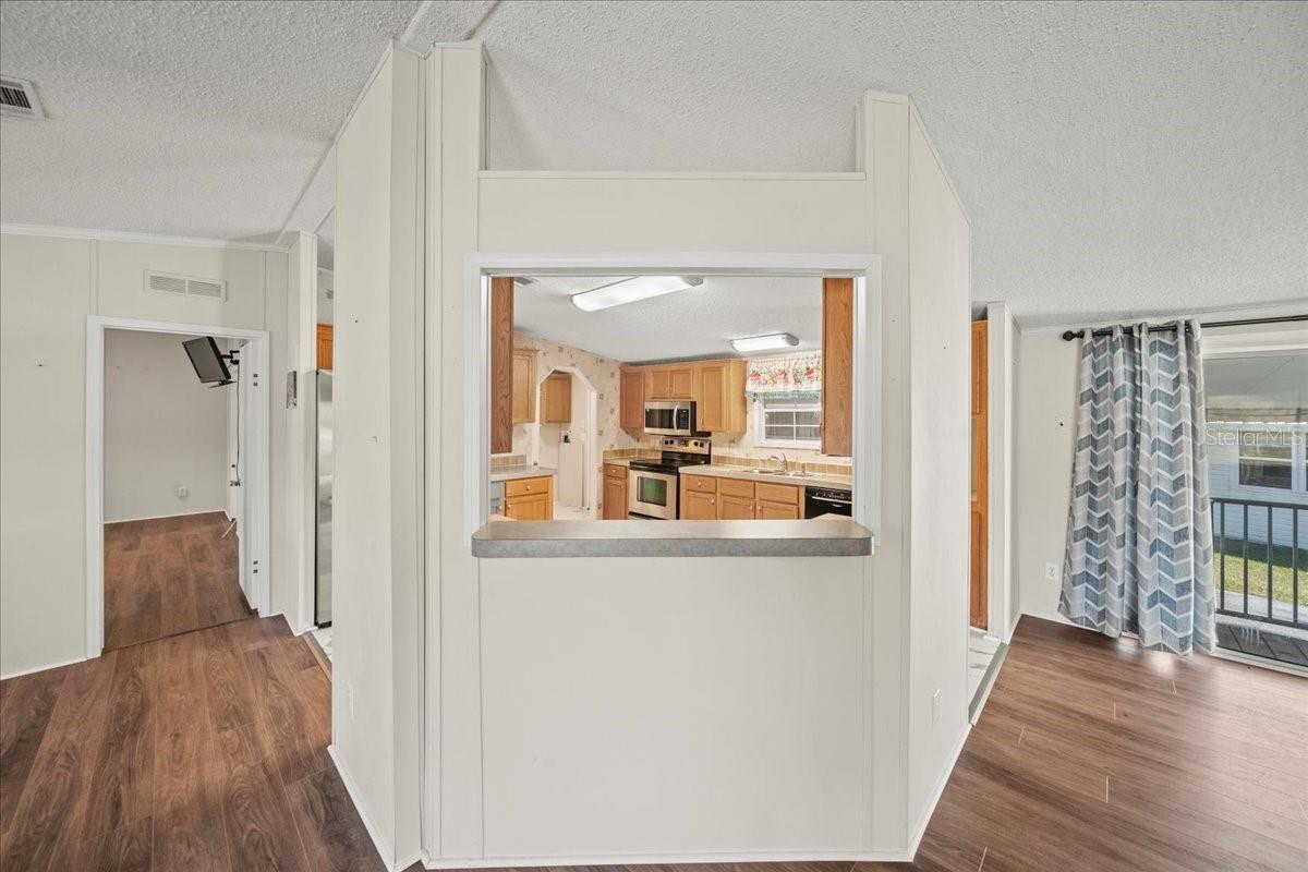 Image 11 of 58 For 101 Edgewood Boulevard