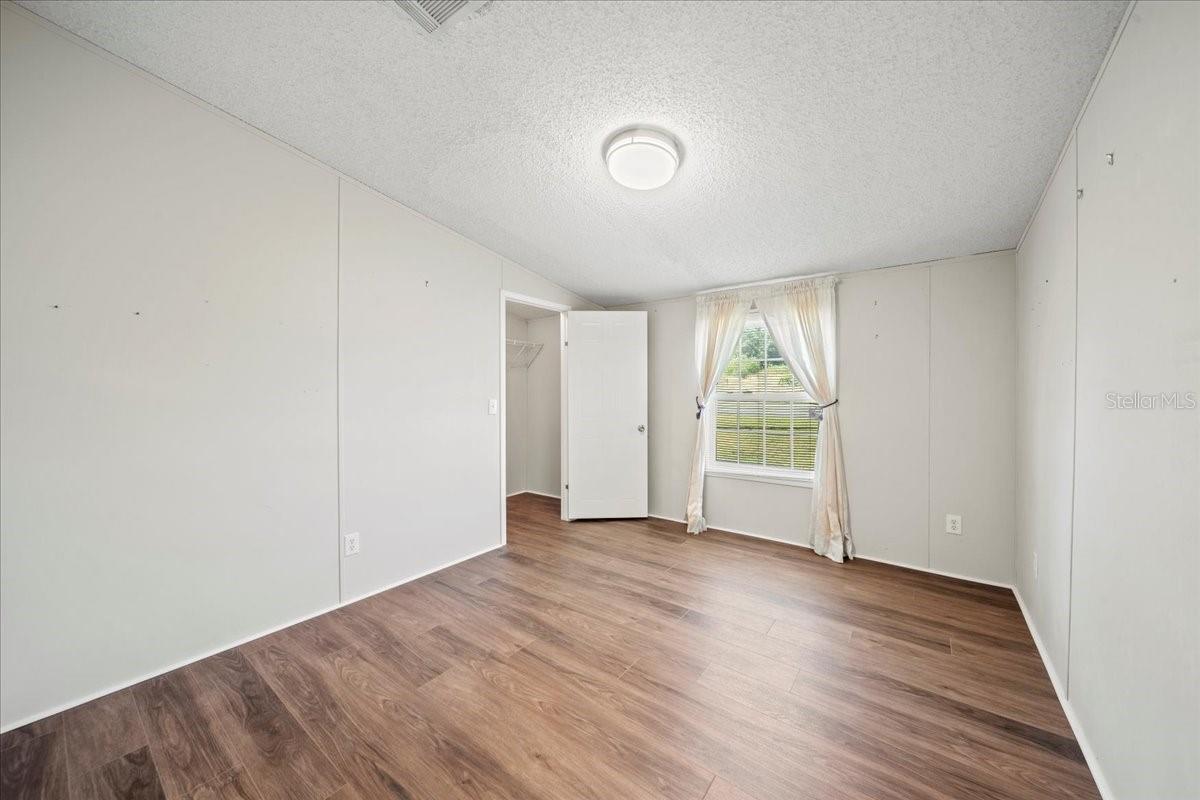 Image 25 of 58 For 101 Edgewood Boulevard