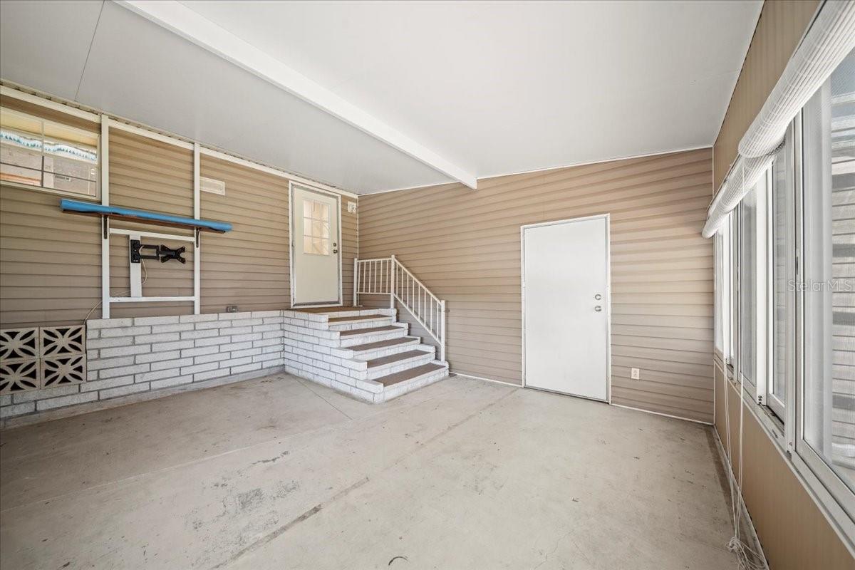 Image 34 of 58 For 101 Edgewood Boulevard