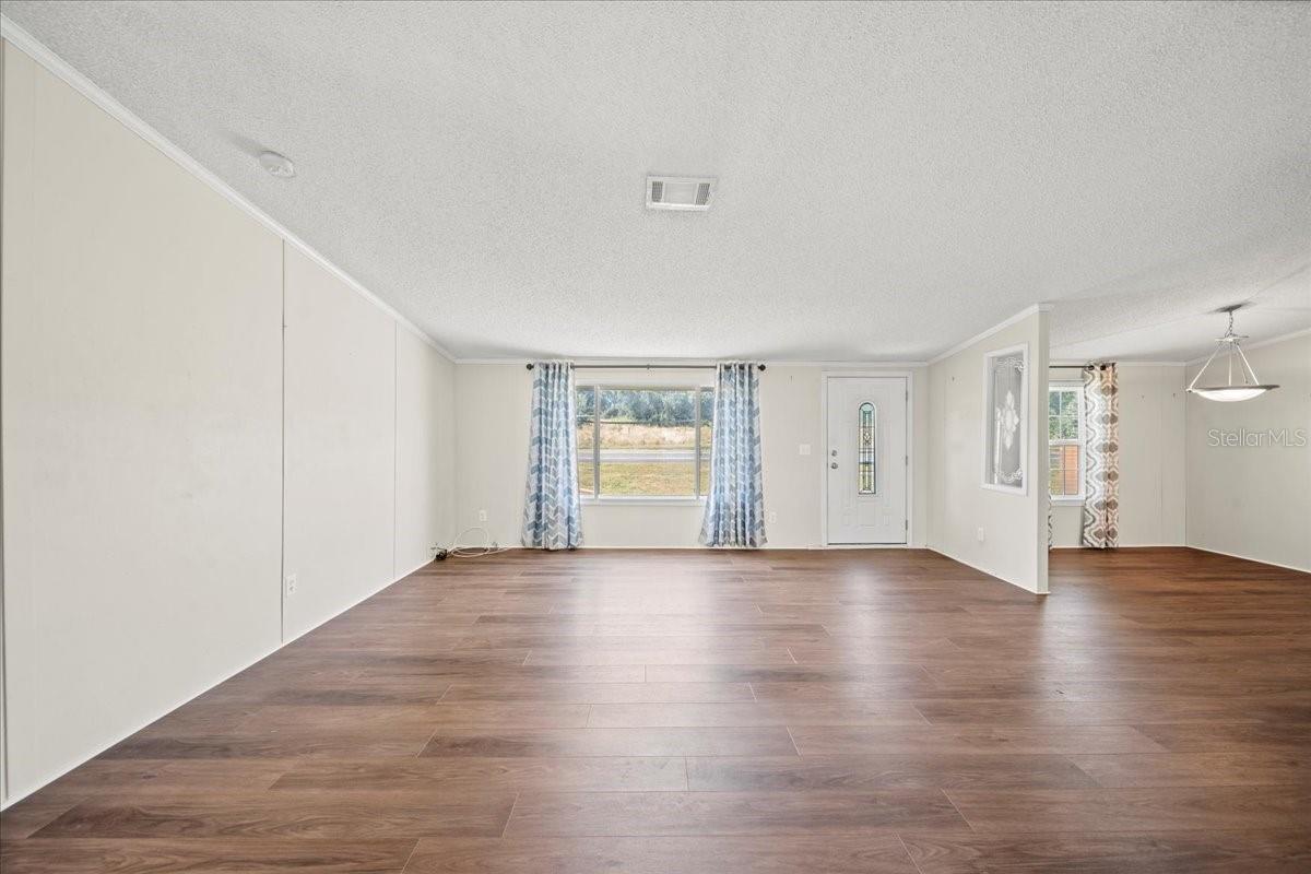 Image 4 of 58 For 101 Edgewood Boulevard