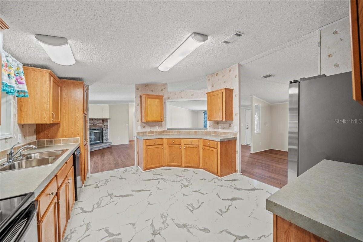 Image 8 of 58 For 101 Edgewood Boulevard