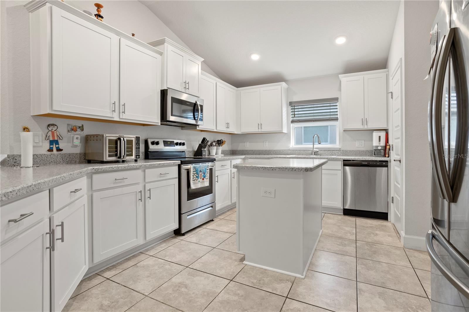 Image 4 of 36 For 2107 Cartgate Lane