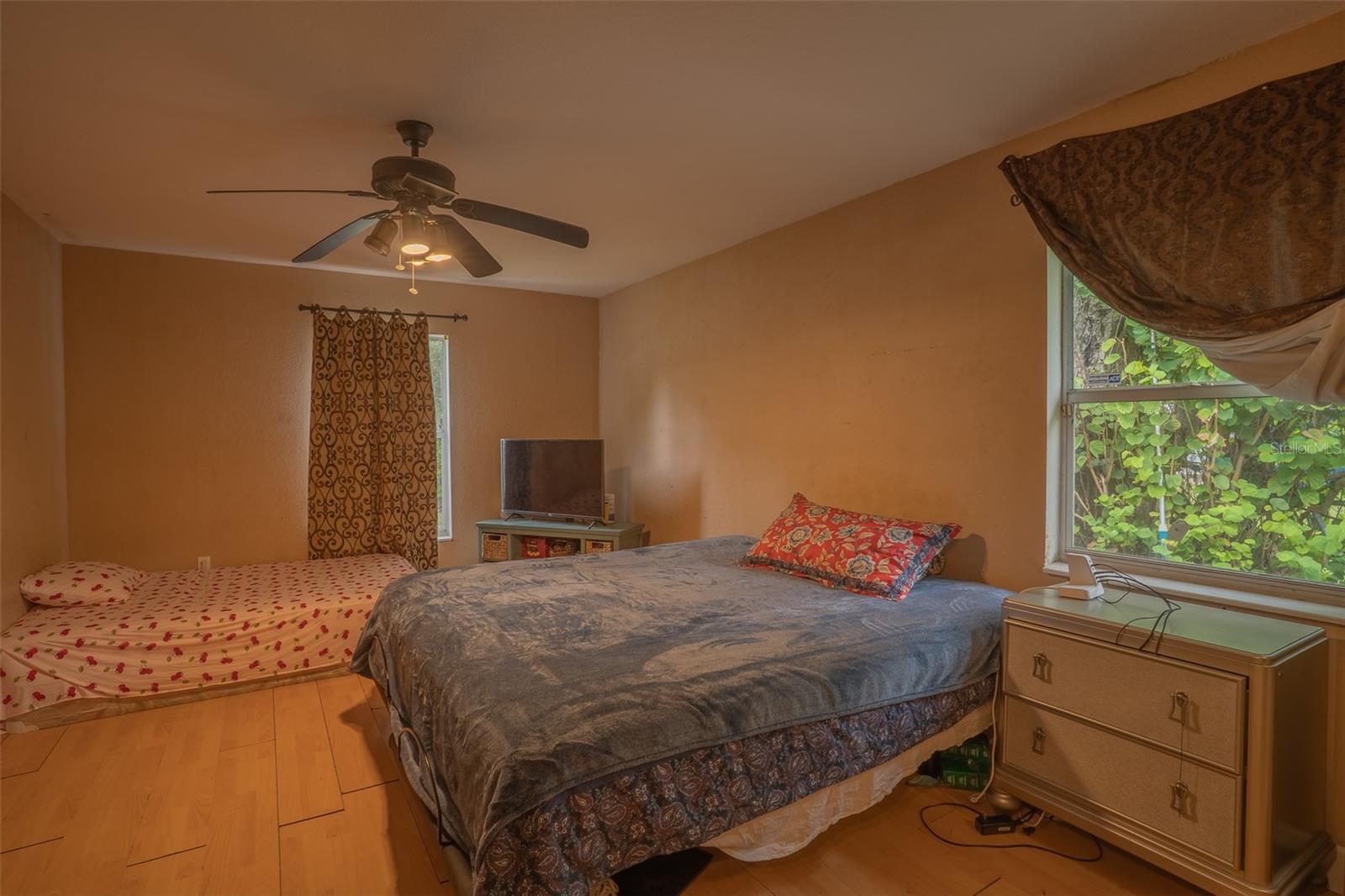 Image 13 of 26 For 1128 Neville Avenue