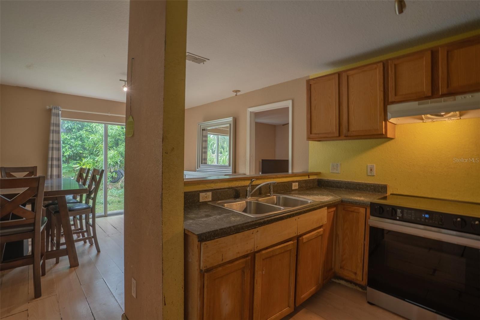 Image 8 of 26 For 1128 Neville Avenue