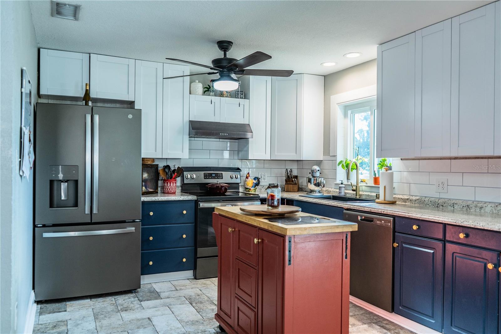 Image 20 of 63 For 2180 Willow Oak Road