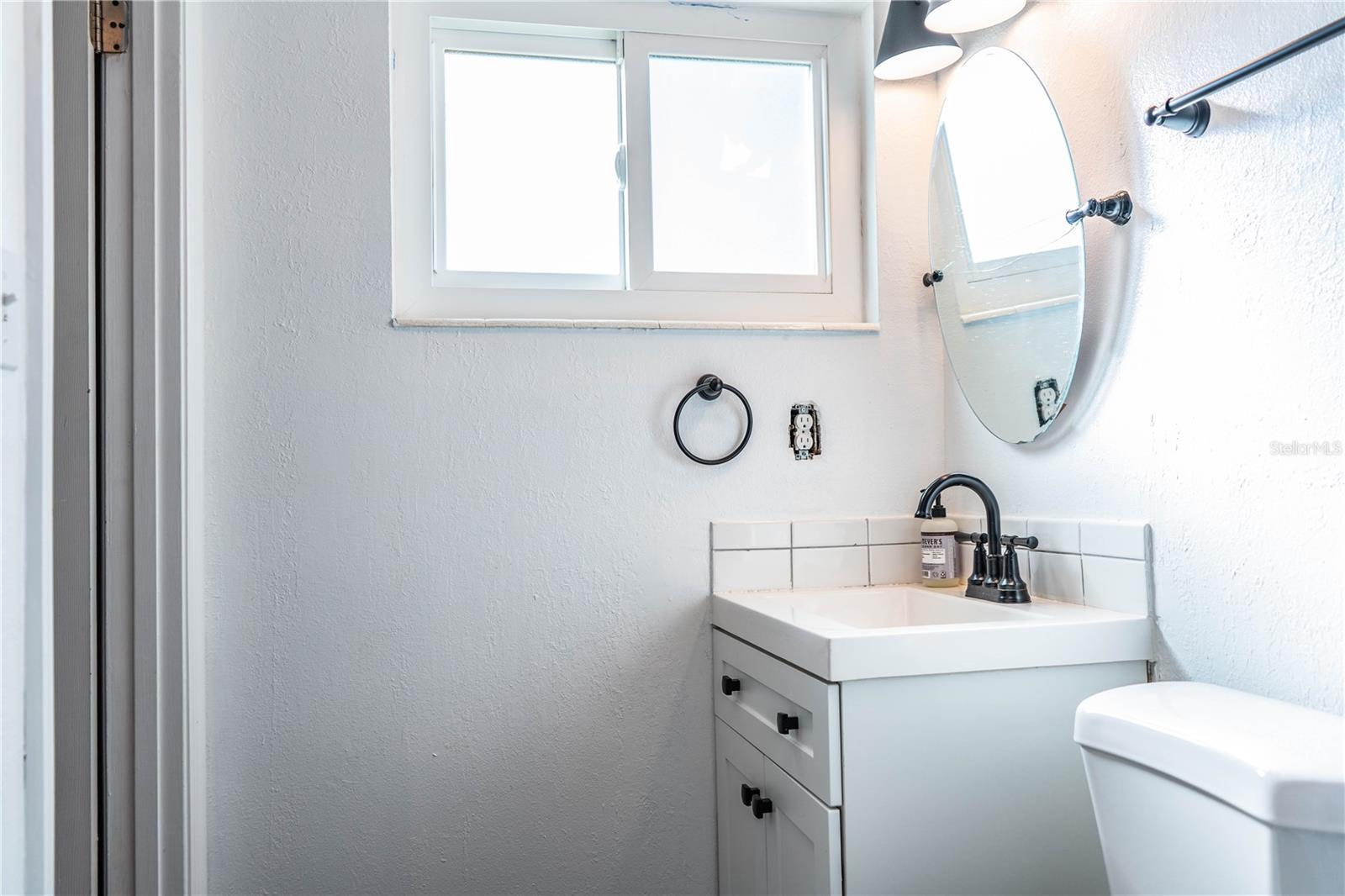 Image 38 of 63 For 2180 Willow Oak Road