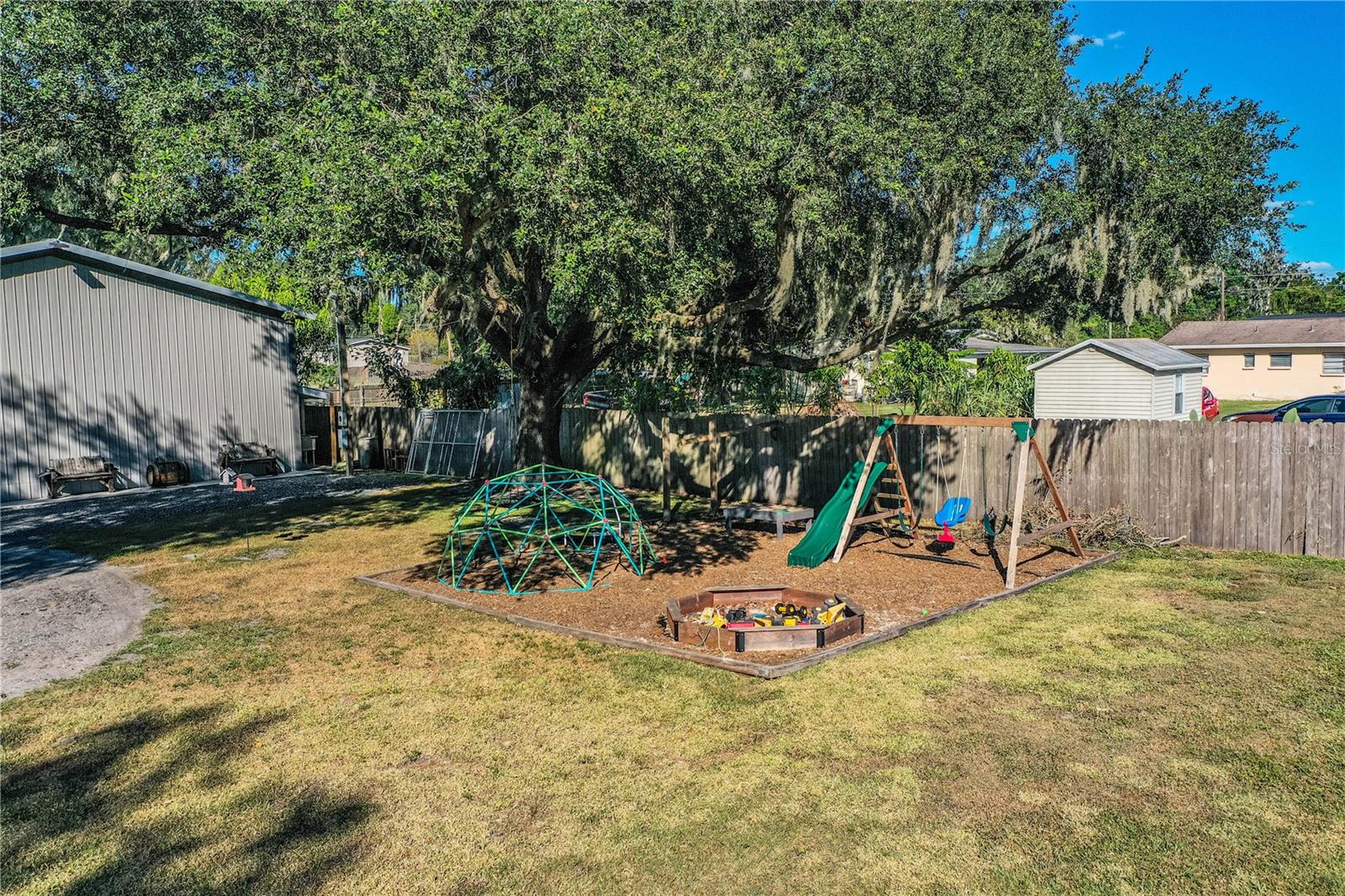 Image 51 of 63 For 2180 Willow Oak Road