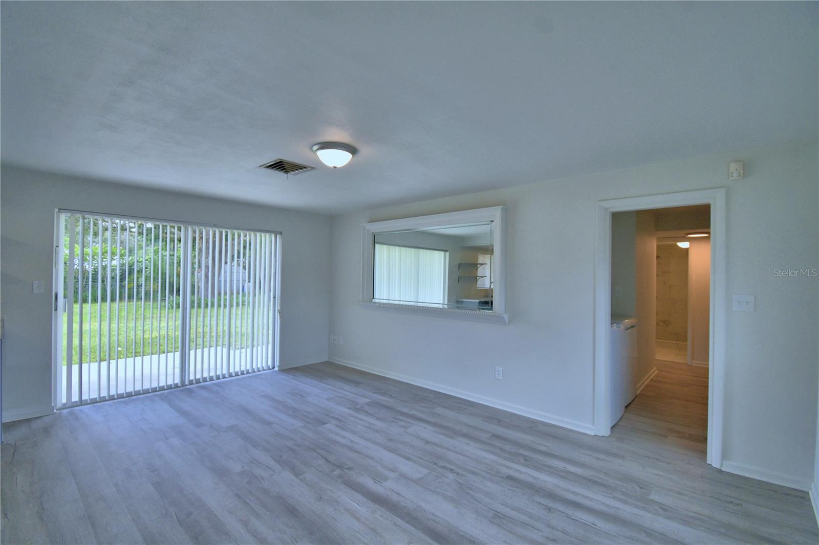 Image 12 of 36 For 285 17th Street