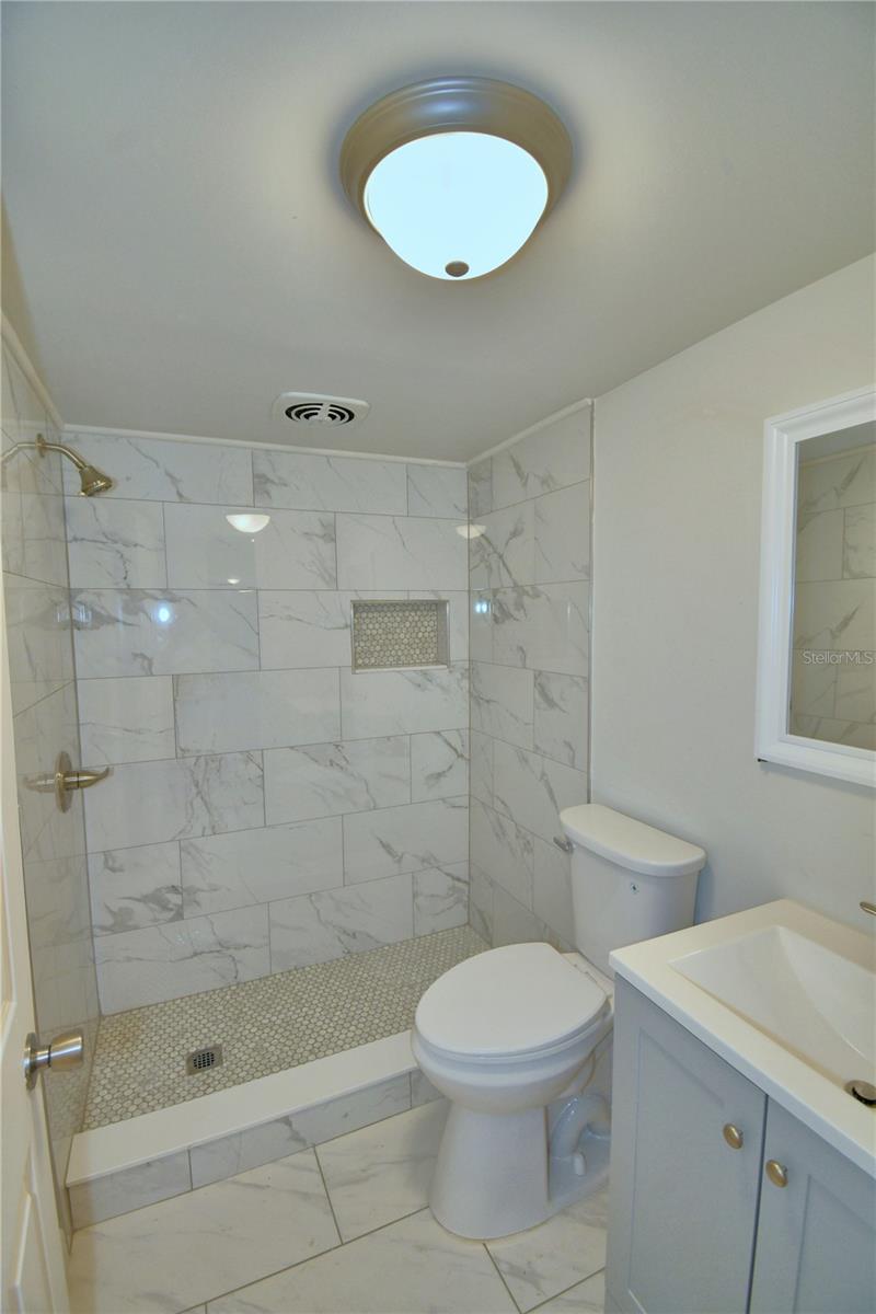 Image 28 of 36 For 285 17th Street