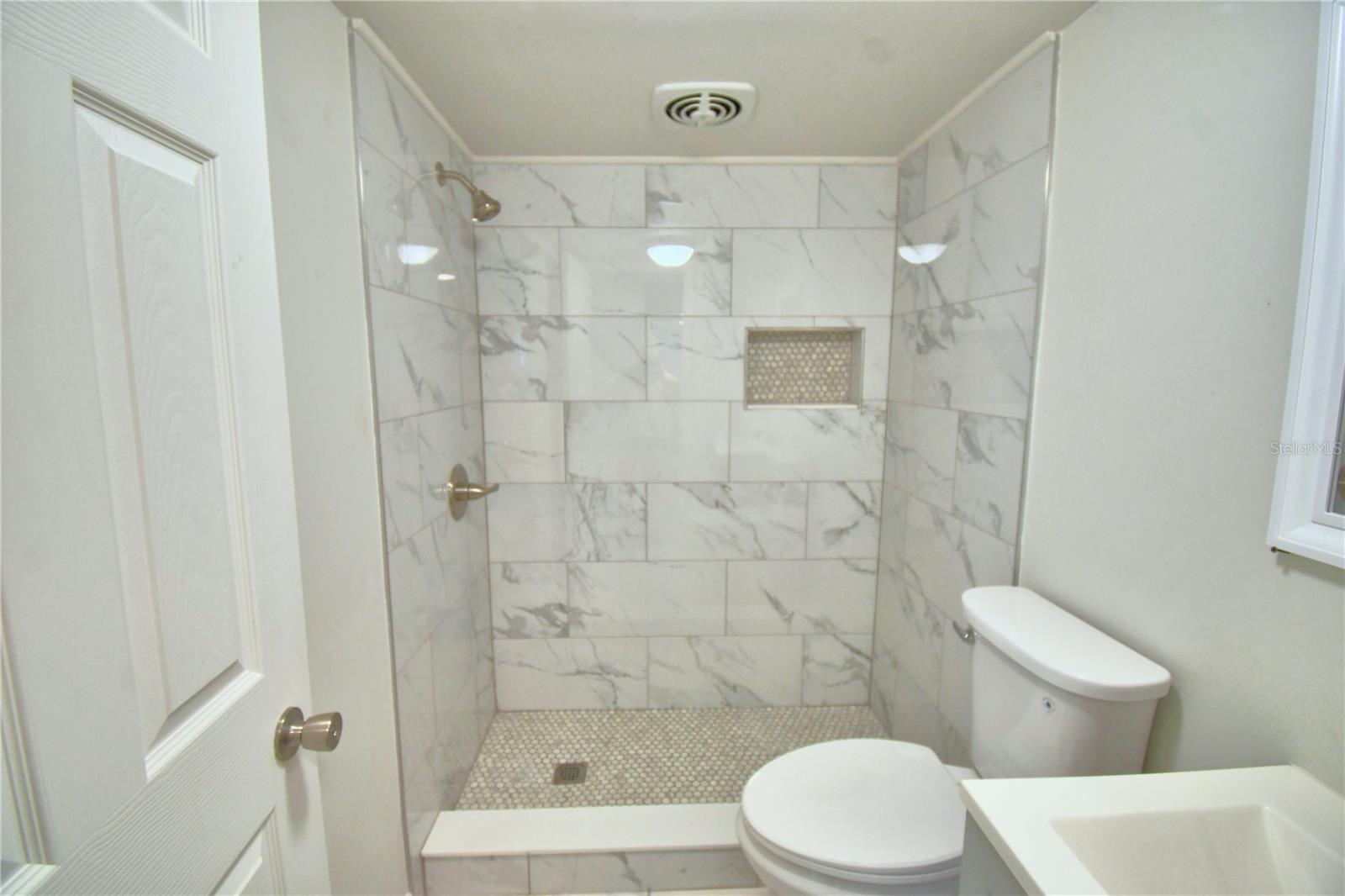 Image 29 of 36 For 285 17th Street